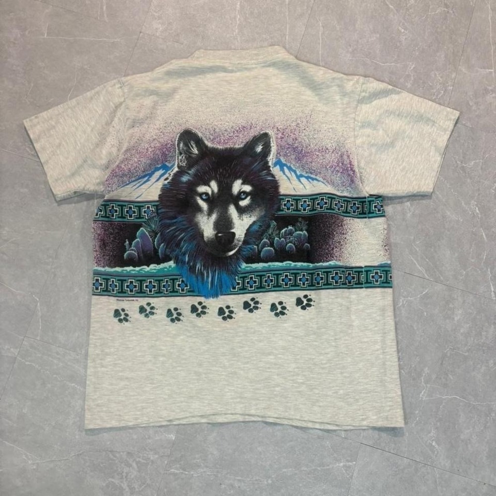 Vintage 90s grey wolf wrap around graphic tee Size L #graphictee - Picture 4 of 6
